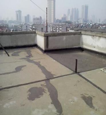 枣庄市漏水维修 楼顶漏水是什么原因，楼顶漏水维修方法是什么?